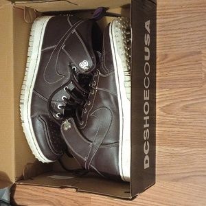 Nikes size 11.5 burgundy